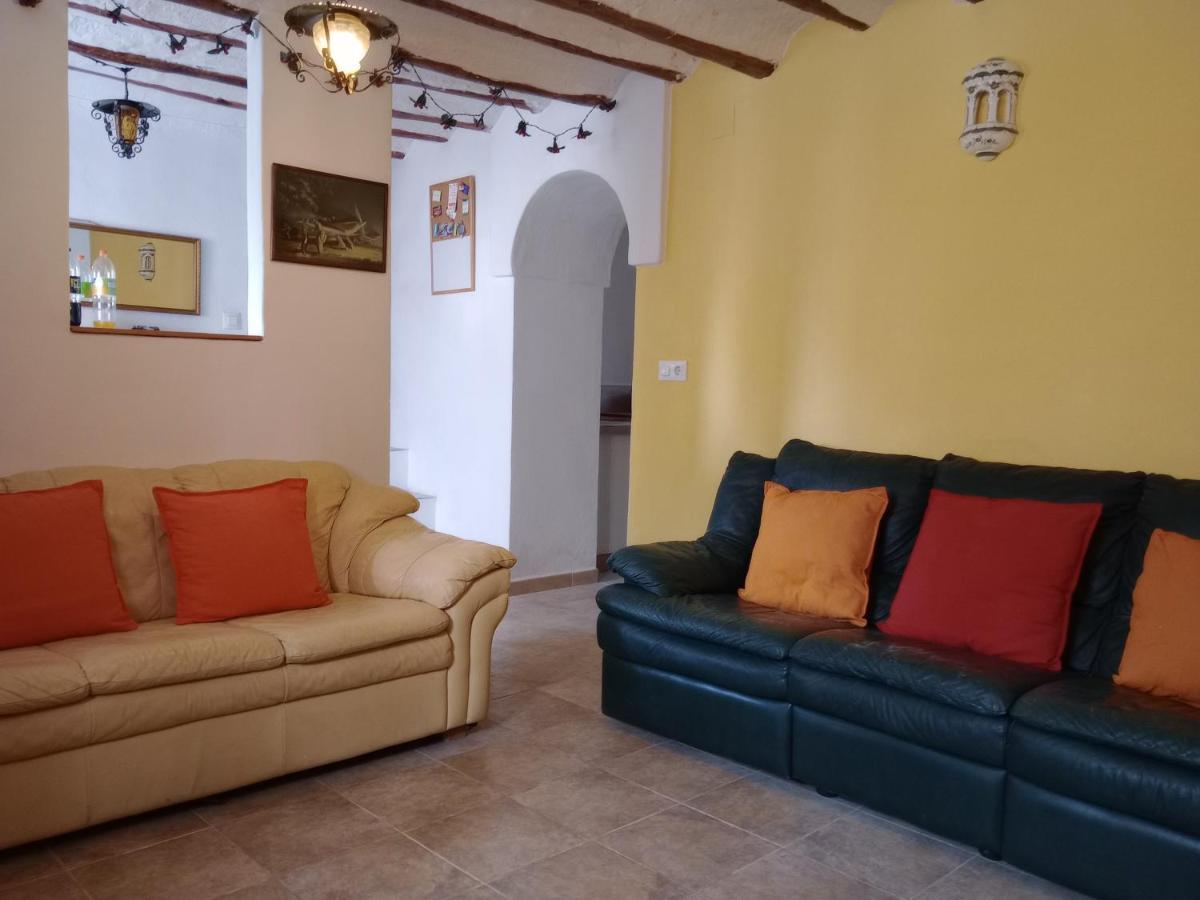 Casa En La Plaza, Hinojares - Ideal For Exploring The Area Dış mekan fotoğraf